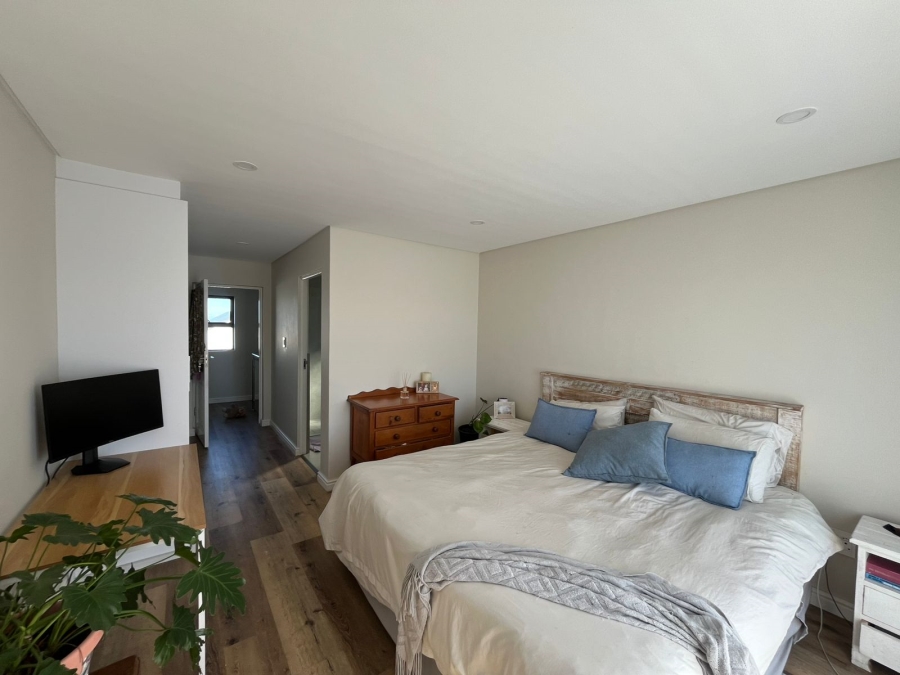 4 Bedroom Property for Sale in Sandown Western Cape